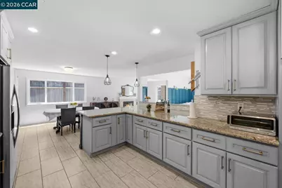 1212 McEwing Ct, Concord, CA 94521 - Photo 7