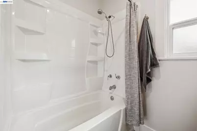 1827 Santa Clara Ave, Alameda, CA 94501 - Photo 37