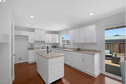 4635 Capitan Dr, Fremont, CA 94536 - Photo 13