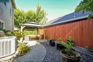425 Bay St, Crockett, CA 94525 - Photo 41