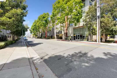 6466 Hollis St #334, Emeryville, CA 94608 - Photo 31