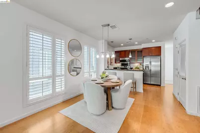 6466 Hollis St #334, Emeryville, CA 94608 - Photo 13