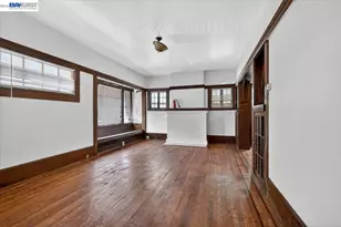 950 Loomis Ct, Oakland, CA 94606 - Photo 11