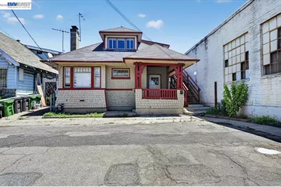 950 Loomis Ct, Oakland, CA 94606 - Photo 1