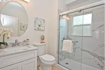 3914 Agua Vista St, Oakland, CA 94601 - Photo 21