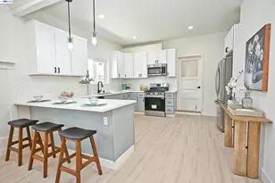 3914 Agua Vista St, Oakland, CA 94601 - Photo 11