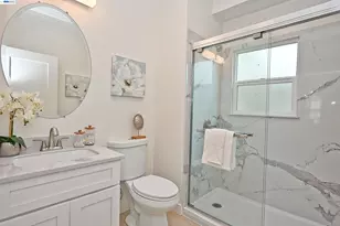 3914 Agua Vista St, Oakland, CA 94601 - Photo 19