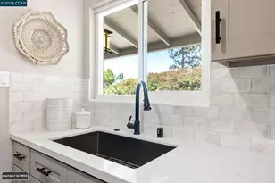 5223 Valmar Dr, Concord, CA 94521 - Photo 15