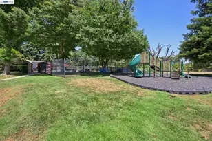 2122 Arroyo Ct, Pleasanton, CA 94588 - Photo 25