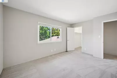 2122 Arroyo Ct #2, Pleasanton, CA 94588 - Photo 11