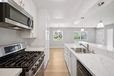 2122 Arroyo Ct #2, Pleasanton, CA 94588 - Photo 7