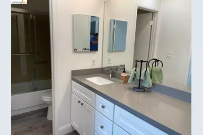 [Address not provided], Emeryville, CA 94608 - Photo 9
