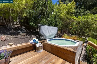 19 Valley Dr, Orinda, CA 94563 - Photo 45