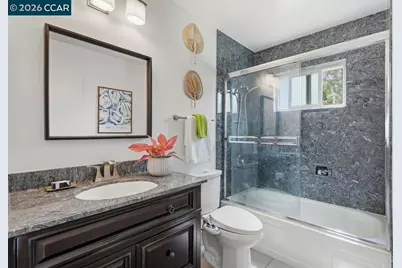 2115 Central #5, Alameda, CA 94501 - Photo 23