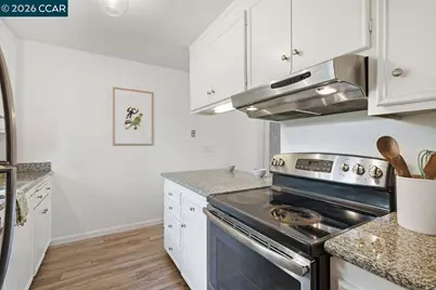 2115 Central #5, Alameda, CA 94501 - Photo 11