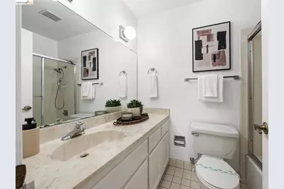 201 Vista Heights Rd, El Cerrito, CA 94530 - Photo 19
