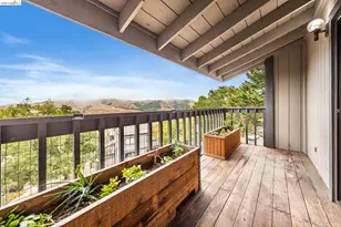 201 Vista Heights Rd, El Cerrito, CA 94530 - Photo 9