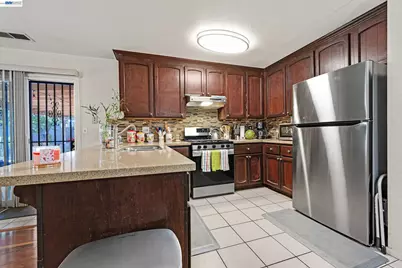 534 Buena Vida Ct, Stockton, CA 95206 - Photo 11