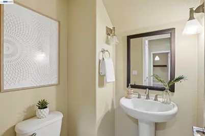674 Selby Lane #4, Livermore, CA 94551 - Photo 27
