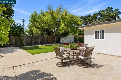 161 Diablo Ct, Pleasant Hill, CA 94523 - Photo 17