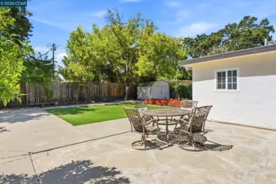 161 Diablo Ct, Pleasant Hill, CA 94523 - Photo 15