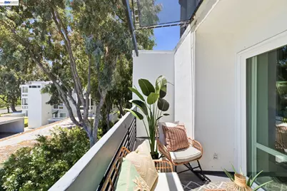 1075 Shell Blvd #11, Foster City, CA 94404 - Photo 7