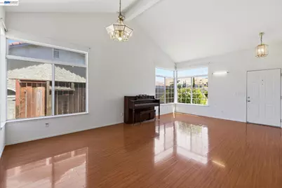 9 Beechwood Ct, Pittsburg, CA 94565 - Photo 7