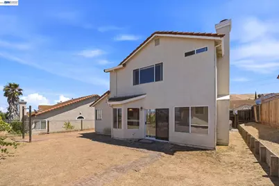 9 Beechwood Ct, Pittsburg, CA 94565 - Photo 35