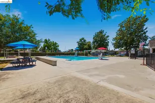 1421 Woodmont Way, Stockton, CA 95209 - Photo 37