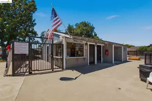 1421 Woodmont Way, Stockton, CA 95209 - Photo 39