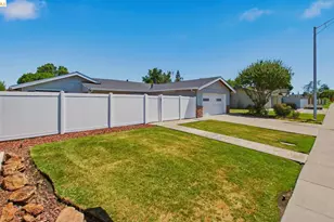 1421 Woodmont Way, Stockton, CA 95209 - Photo 5