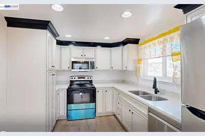 240 Richfield Dr, San Jose, CA 95129 - Photo 7