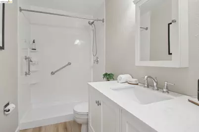 16363 Saratoga St #202E, San Leandro, CA 94578 - Photo 21