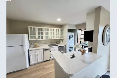 16363 Saratoga St #202E, San Leandro, CA 94578 - Photo 7