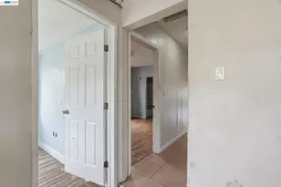 1735 Auseon Ave, Oakland, CA 94621 - Photo 13