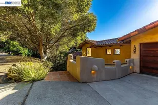 1302 Westview Dr, Berkeley, CA 94705 - Photo 3
