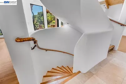 1302 Westview Dr, Berkeley, CA 94705 - Photo 23