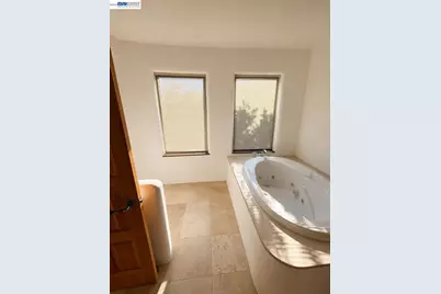 1302 Westview Dr, Berkeley, CA 94705 - Photo 11