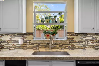 17032 Via Corona, San Lorenzo, CA 94580 - Photo 17