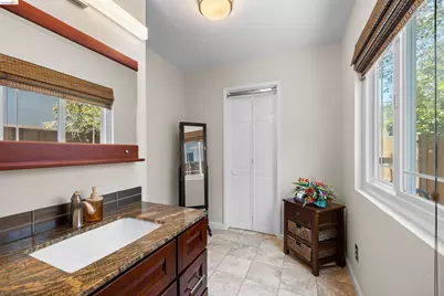 17032 Via Corona, San Lorenzo, CA 94580 - Photo 33