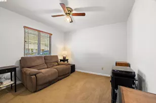17032 Via Corona, San Lorenzo, CA 94580 - Photo 37