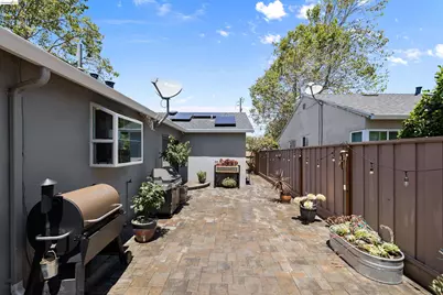 17032 Via Corona, San Lorenzo, CA 94580 - Photo 43