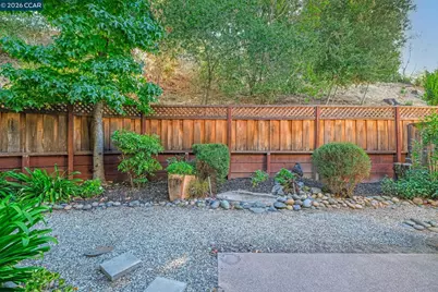 651 Moraga Rd #13, Moraga, CA 94556 - Photo 25