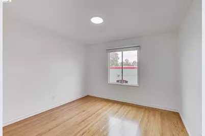 1207 University Ave, Berkeley, CA 94702 - Photo 35