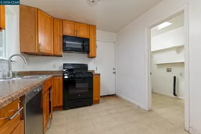2980 Rollingwood Dr, San Pablo, CA 94806 - Photo 5