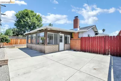 805 Calero St, Milpitas, CA 95035 - Photo 19
