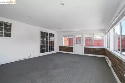805 Calero St, Milpitas, CA 95035 - Photo 17