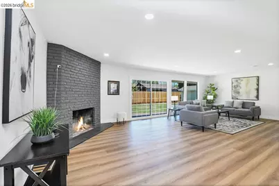 65 Arcade St, Stockton, CA 95204 - Photo 7