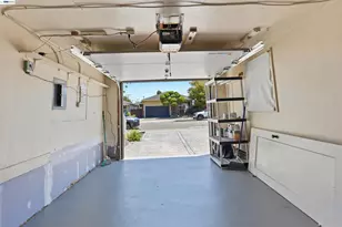 1095 Peach St, Alameda, CA 94501 - Photo 29