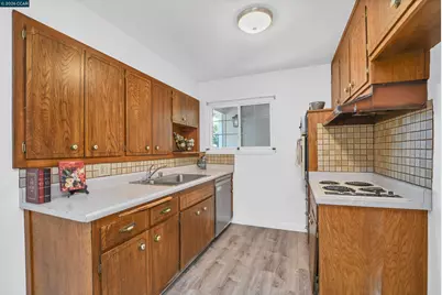 3555 Thunderbird Dr, Concord, CA 94520 - Photo 11